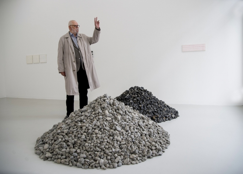 In memory of Kristján Guðmundsson